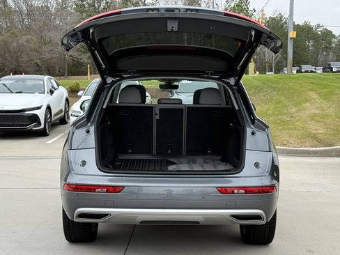 Used 2019 Audi Q5 2.0T Premium Plus w/ Premium Plus Package image 16