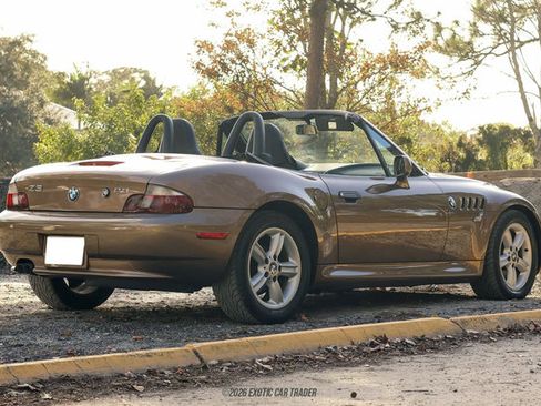 Used 2000 BMW Z3 2.5i image 8
