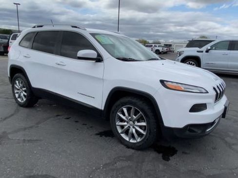 Used 2018 Jeep Cherokee Limited AWD/4WD image 2