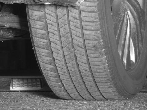 Used 2023 Toyota Venza XLE image 14