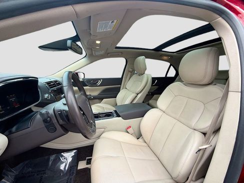 Used 2018 Lincoln Continental Select w/ Continental Climate Package image 21