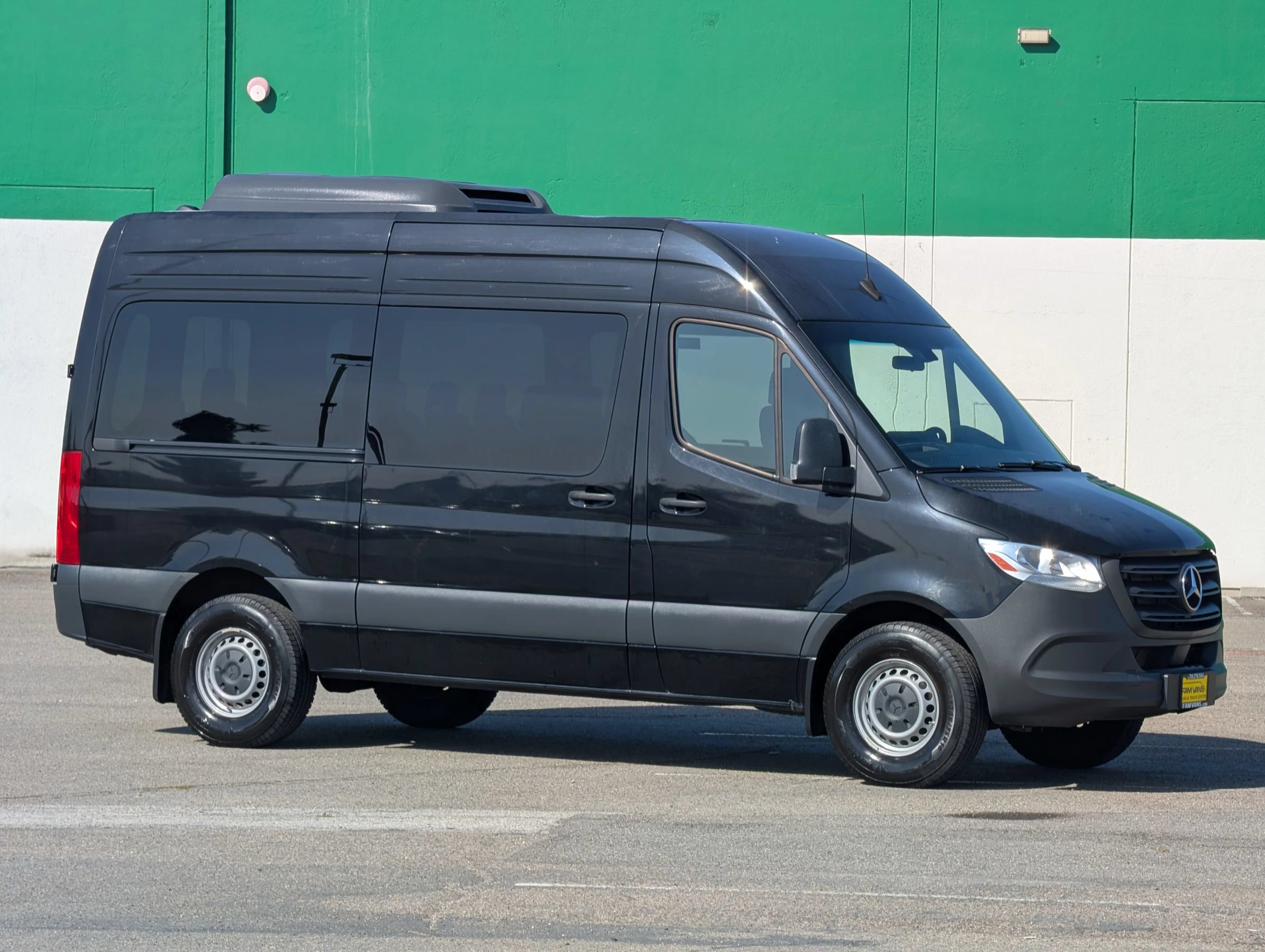 Used 2024 Mercedes-Benz Sprinter 2500 image 1