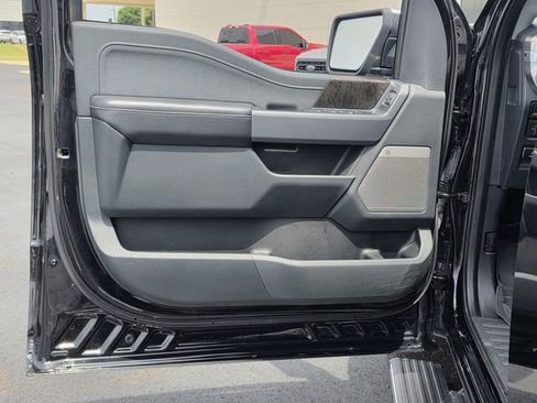 Used 2021 Ford F150 Lariat w/ Equipment Group 502A High AWD/4WD image 14
