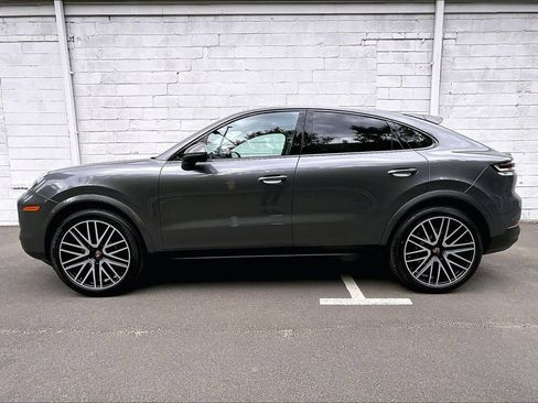 Certified 2026 Porsche Cayenne Coupe AWD/4WD image 2
