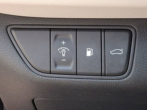 Used 2023 Genesis G70 3.3T w/ Sport Advanced Package image 24