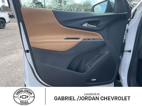 Used 2021 Chevrolet Equinox Premier image 13