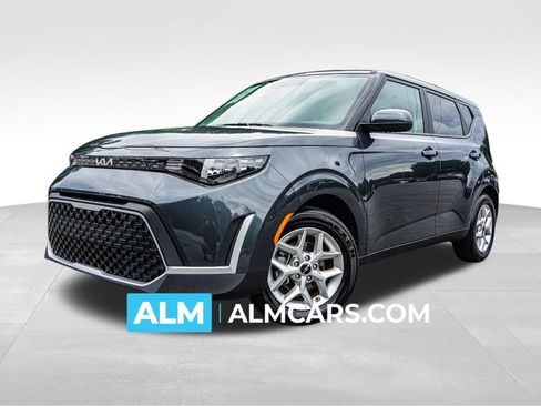 Used 2025 Kia Soul LX w/ LX Technology Package FWD image 1