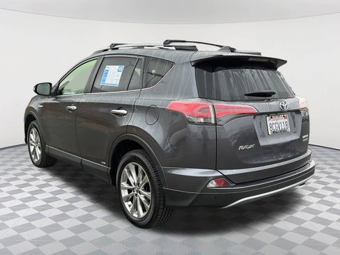 Used 2018 Toyota RAV4 Limited image 7