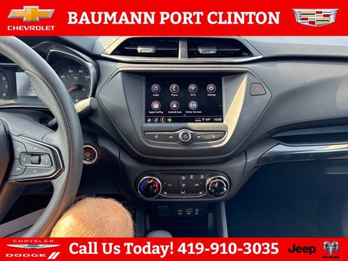 Used 2023 Chevrolet TrailBlazer LT FWD image 16