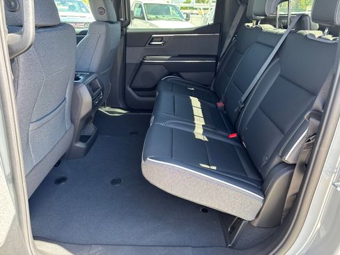 Used 2026 GMC Sierra EV Elevation image 21