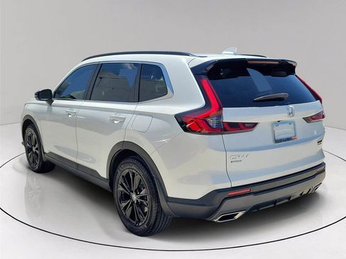 Used 2024 Honda CR-V Sport Touring image 4