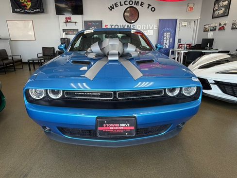 Used 2015 Dodge Challenger SXT Plus w/ Sound Group II image 4