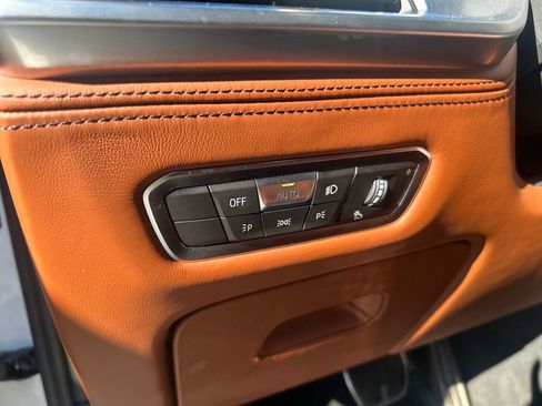 Used 2023 BMW X7 M60i w/ Executive Package image 22