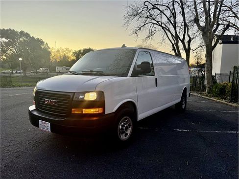 Used 2019 GMC Savana 3500 Extended image 2