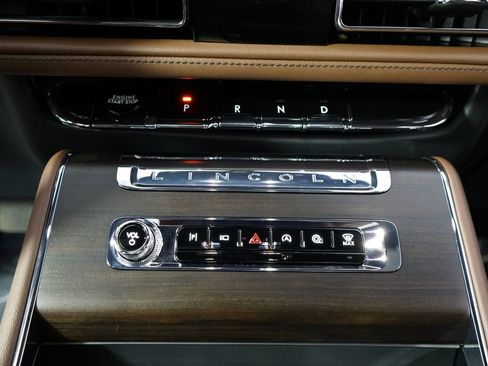 New 2026 Lincoln Aviator Reserve AWD/4WD image 32