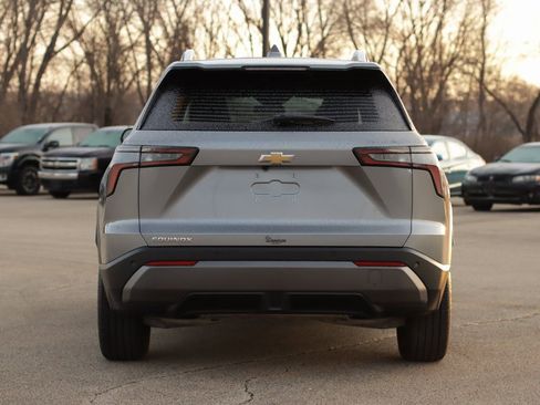 New 2026 Chevrolet Equinox LT w/ Convenience Package II image 6