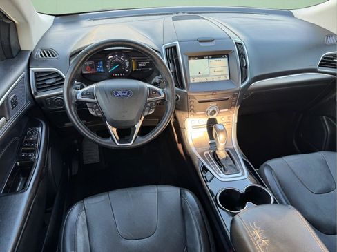 Used 2018 Ford Edge Titanium w/ Equipment Group 301A AWD/4WD image 11