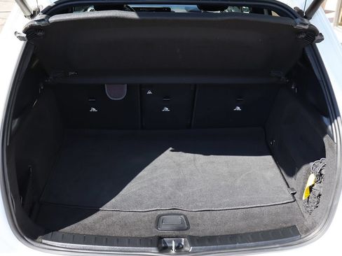Used 2021 Mercedes-Benz GLA 250 w/ Premium Package image 24