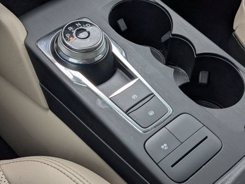 Used 2020 Ford Escape SE Sport FWD image 31