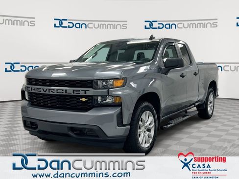 Used 2022 Chevrolet Silverado 1500 Custom w/ Safety Confidence Package AWD/4WD image 1