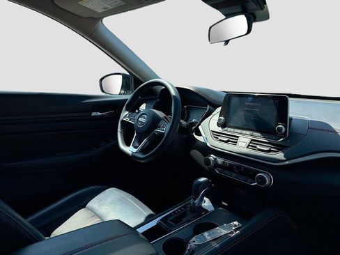 Used 2020 Nissan Altima 2.5 SR w/ Premium Package FWD image 28