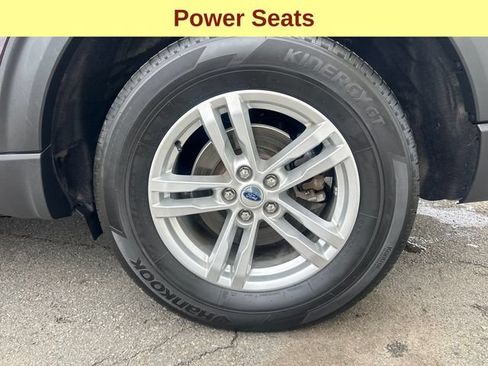 Certified 2022 Ford Explorer XLT w/ Equipment Group 202A AWD/4WD image 10