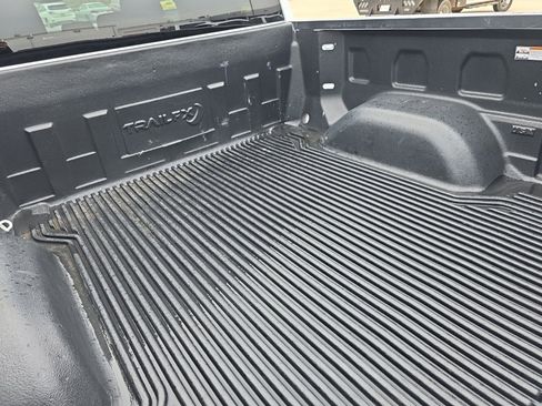 Used 2025 Chevrolet Silverado 1500 LT image 10