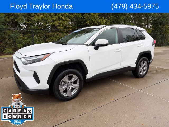 Used 2025 Toyota RAV4 XLE FWD image 1
