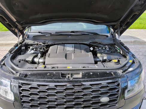 Used 2018 Land Rover Range Rover Supercharged AWD/4WD image 48