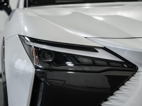 Used 2023 Lexus RZ 450e Premium w/ Technology Package image 12