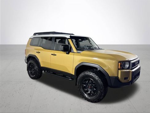 Used 2024 Toyota Land Cruiser Base image 4