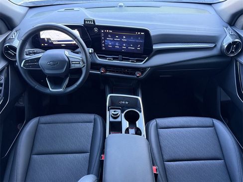 Used 2026 Chevrolet Equinox LT w/ Convenience Package II image 14