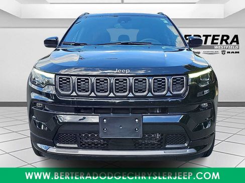 Used 2025 Jeep Compass Limited w/ High Altitude Package AWD/4WD image 2