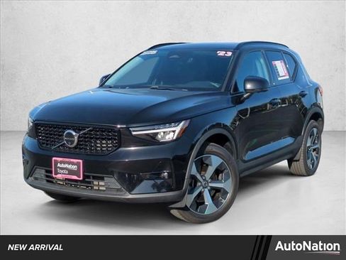 Used 2023 Volvo XC40 B5 Plus w/ Driver Assist Package image 1