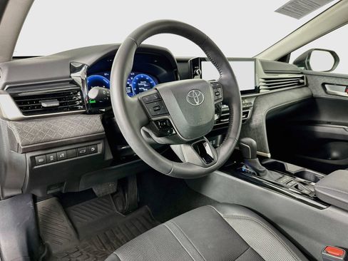 Certified 2025 Toyota Camry XLE AWD/4WD image 9
