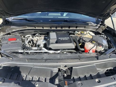 Used 2021 Chevrolet Suburban RST w/ Luxury Package image 30