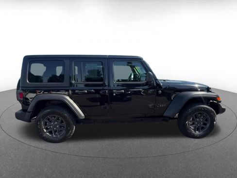 Used 2025 Jeep Wrangler Unlimited Sport AWD/4WD image 16