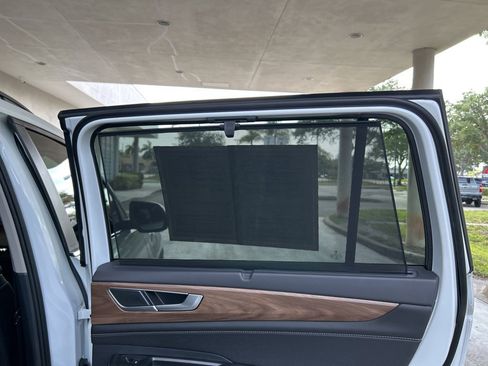 Used 2026 Volkswagen Atlas SE FWD image 36