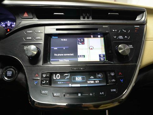 Used 2017 Toyota Avalon Limited w/ Carpet Mat Package FWD image 17