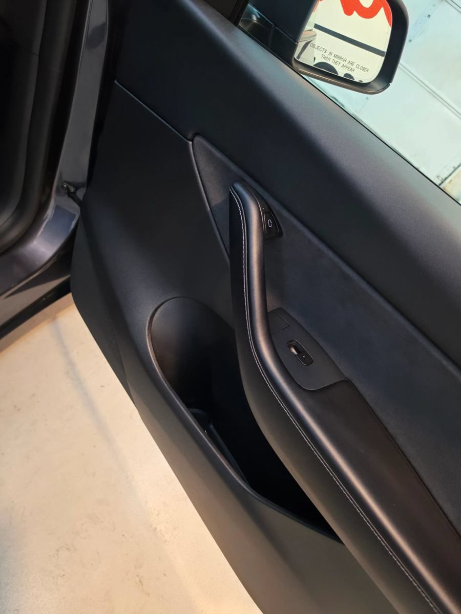Used 2021 Tesla Model Y Long Range AWD/4WD image 19
