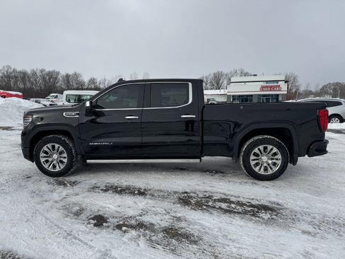 Used 2024 GMC Sierra 1500 Denali image 2