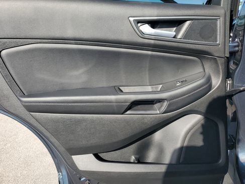 Used 2024 Ford Edge SE w/ Black Appearance Package image 27