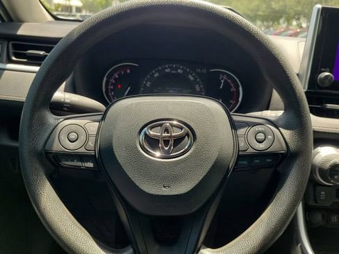 Used 2023 Toyota RAV4 XLE FWD image 14