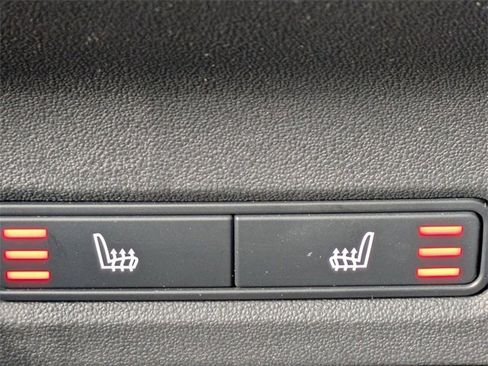 Used 2021 Land Rover Range Rover Velar R-Dynamic S image 15