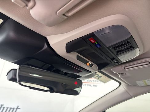 Used 2024 Subaru Crosstrek 2.5i Limited image 19