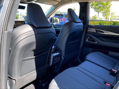 Certified 2026 INFINITI QX60 Luxe w/ Cargo Package AWD/4WD image 31