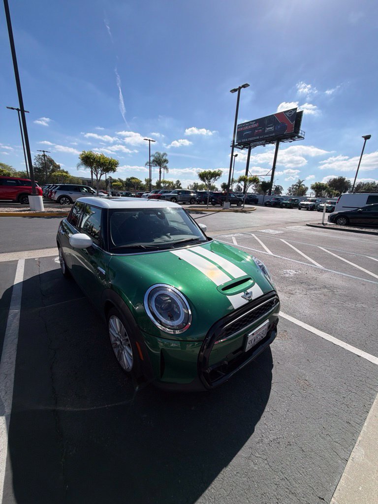 Used 2024 MINI Cooper S FWD image 1