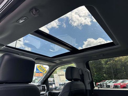 New 2025 Ford F250 Lariat w/ Lariat Ultimate Package image 7