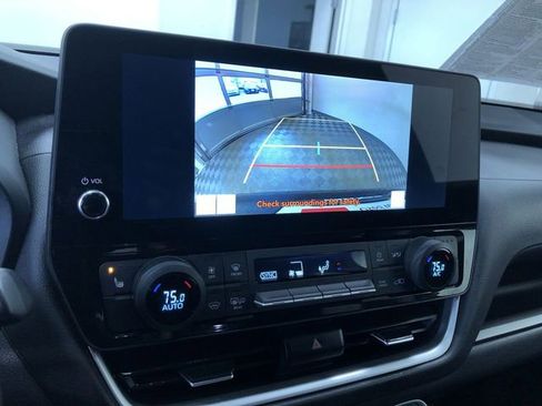 Certified 2025 Toyota Grand Highlander AWD image 29