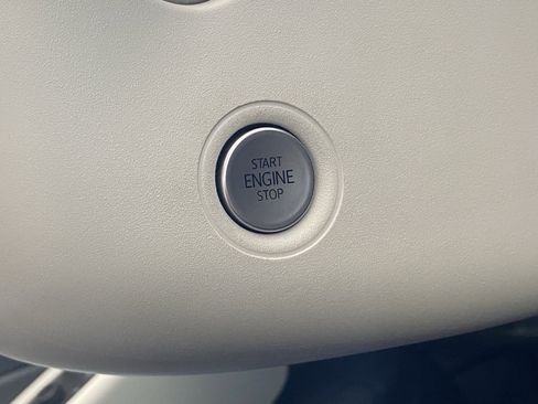 Certified 2021 Volkswagen ID.4 1st Edition RWD image 15